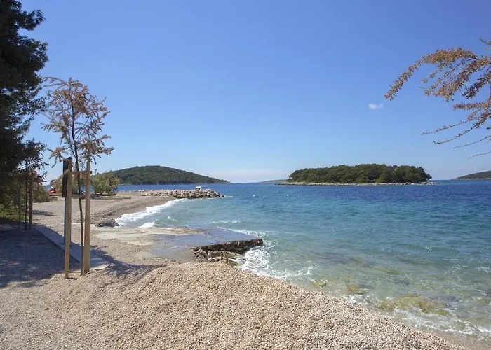 Apartman By The Sea Maslinica, Solta - 776 Grohote