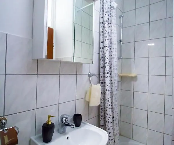 Apartman By The Sea Maslinica, Solta - 776